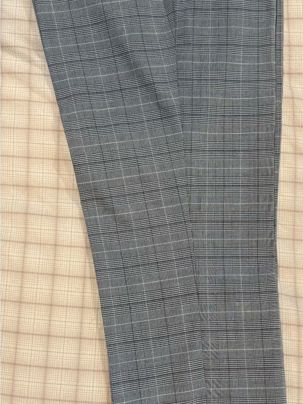 Men’s Gray Plaid Dress Pants